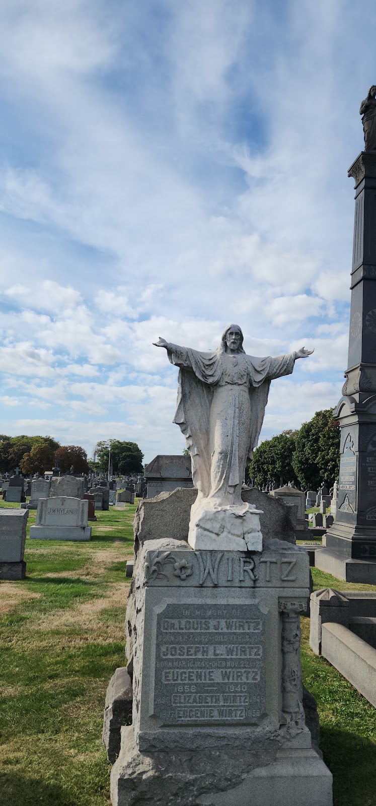 Holy Name Cemetery & Mausoleum cemetery grounds.