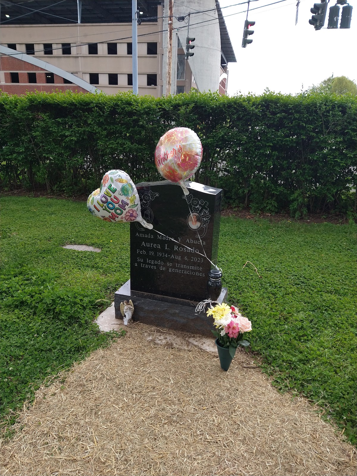 Beaverdale Memorial Park Inc cemetery grounds.