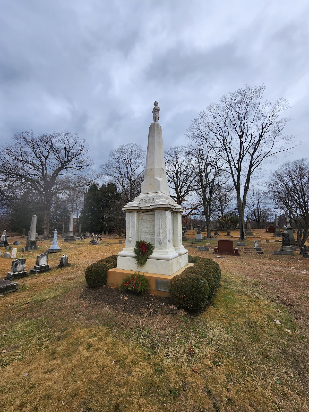 Grave of General Tom Thumb cemetery grounds.